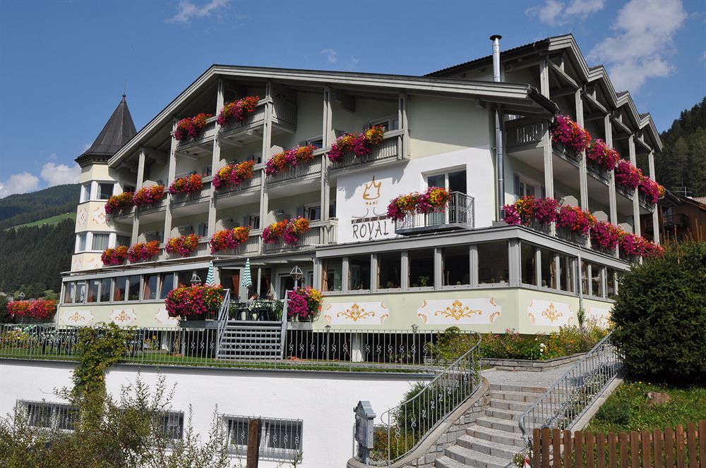 Hotel Royal Und Ferienhaus Annabel Sesto Kültér fotó